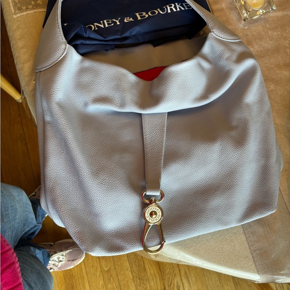 Dooney and Bourke shoulder bag - Picture 10 of 12